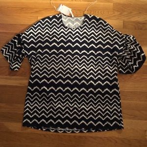 Azules large black and white striped shirt